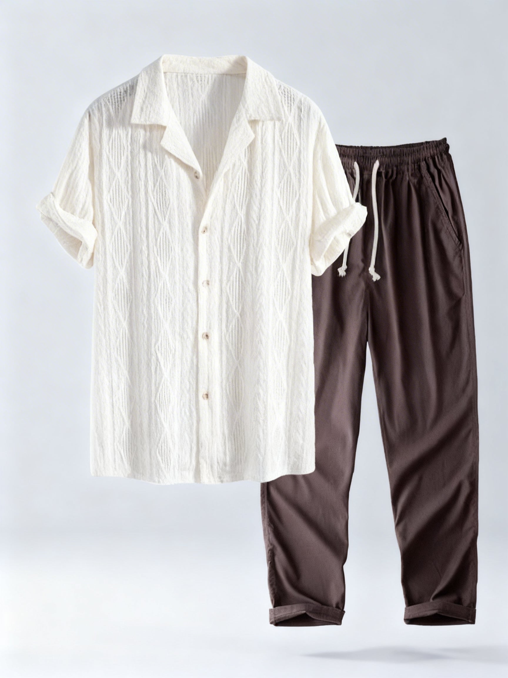 Chemise en lin blanc crème et pantalon fluide marron
