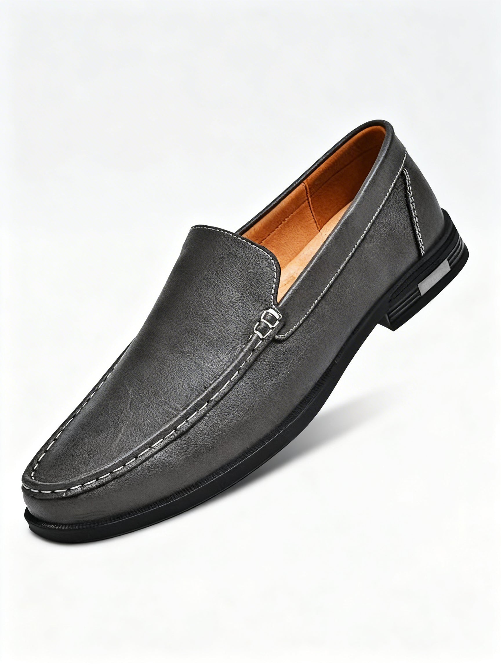 Mocassin de luxe en cuir gris graphite pour homme par Urbain Couture.